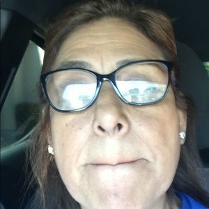 Meet your Posher, Isabel